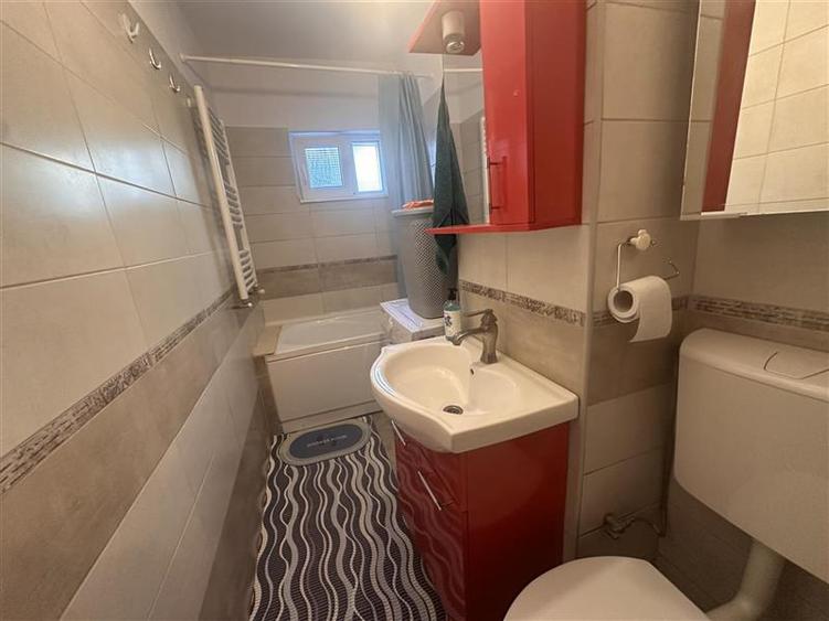 Apartament cu 2 camere nedecomandat, mobilat în Girocului