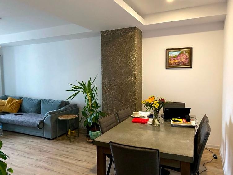Apartament cu 3 camere decomandat, mobilat în Grozăvești