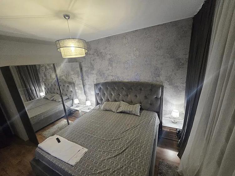 Apartament cu 2 camere decomandat, mobilat în Decebal