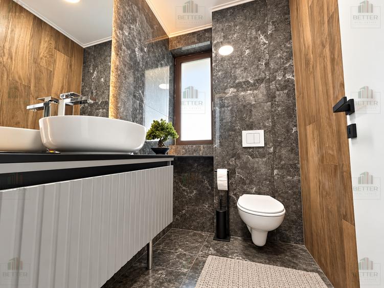 Duplex cu 4 camere cu Canalizare în Central