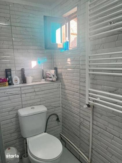 Vand casa sau schimb cu apartamnet in zona blocuri Liliesti Baicoi - 8