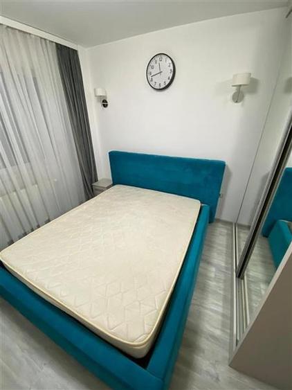 Apartament cu 2 camere decomandat, mobilat în Tractorul
