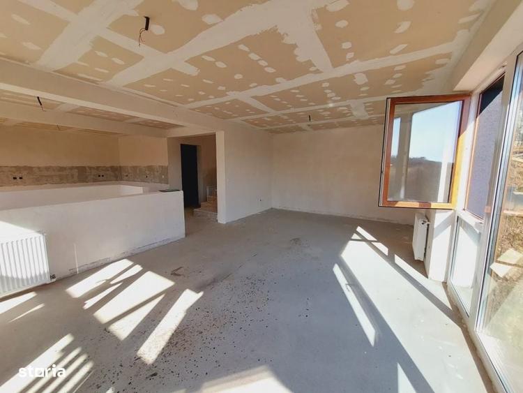 Casă cu 4 camere în Luna