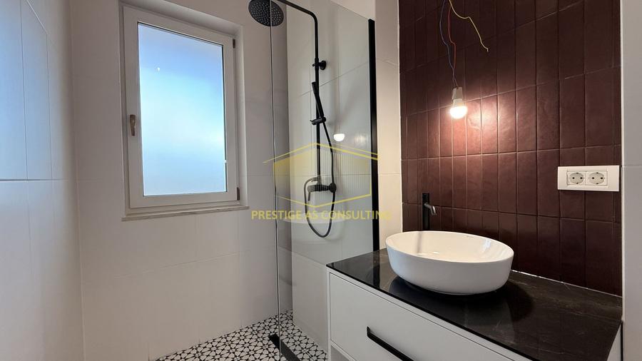 Duplex cu 3 camere cu Canalizare în Moșnița Nouă