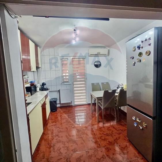 Vanazre Ap 2 camere in zona Titan - 9