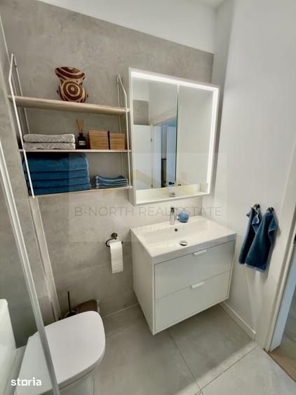 Apartament cu 3 camere semidecomandat în Tunari