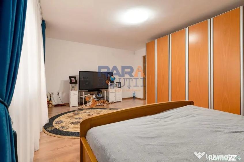 Casă cu 4 camere cu Teren 1366 Mp în Central