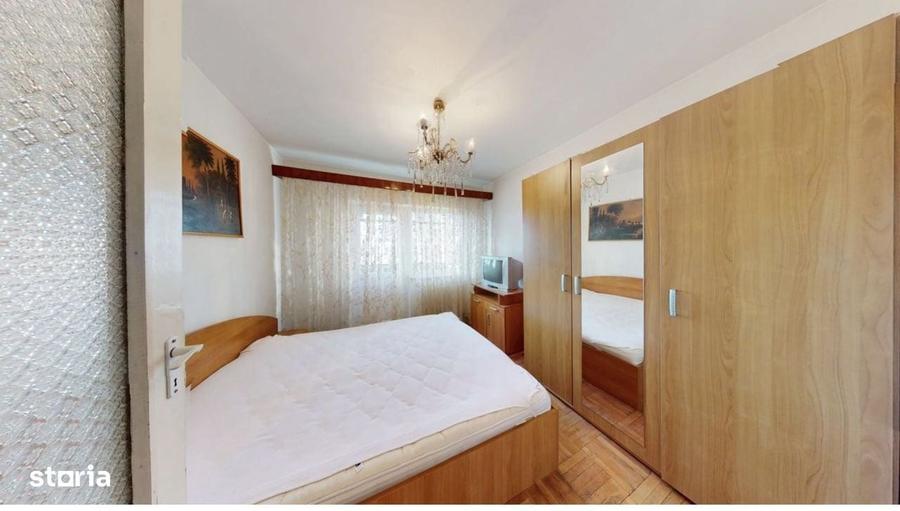 Apartament cu 3 camere decomandat în Vasile Aaron