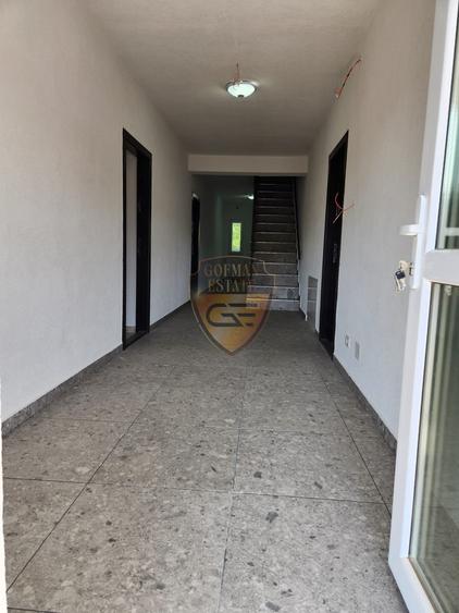 Casă individuală cu 15 camere cu Canalizare în Lumina