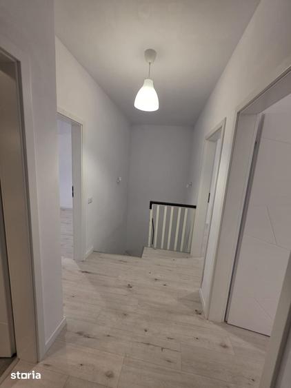 Casă cu 4 camere cu Teren 272 Mp în Dobroești