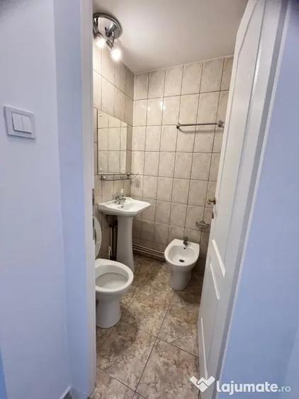 Apartament cu 3 camere decomandat în Plopilor