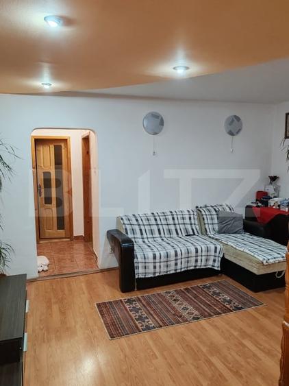 Apartament cu 3 camere semidecomandat, mobilat în Vatra Dornei