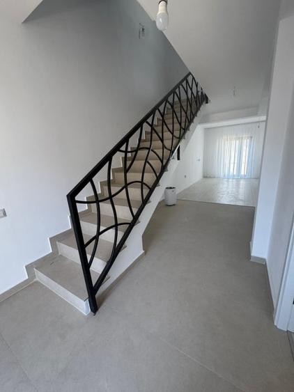 Duplex cu 5 camere cu Canalizare în Bragadiru