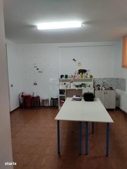 Apartament cu 4 camere în Ozana