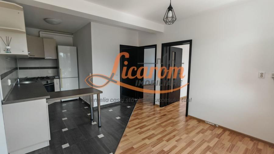 Apartament cu 3 camere decomandat, mobilat în Primăverii