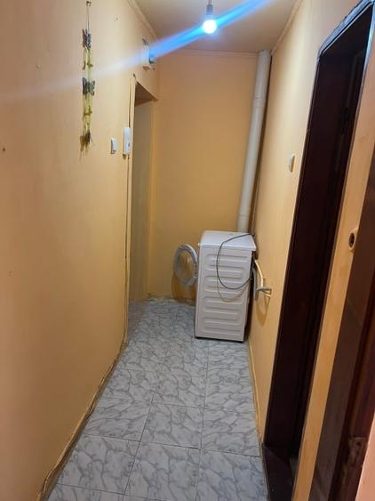 Apartament cu 2 camere decomandat, mobilat în Valea Rosie