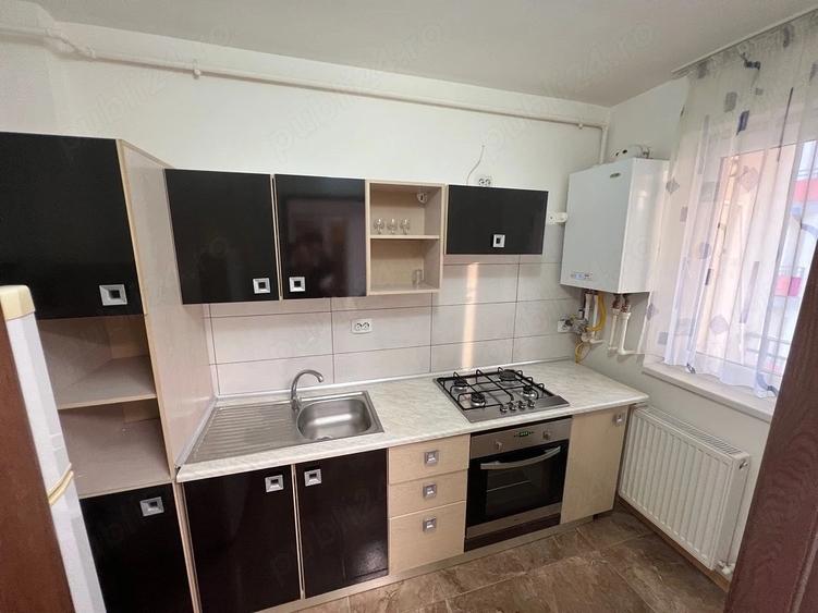 Apartament cu 2 camere decomandat în Florești