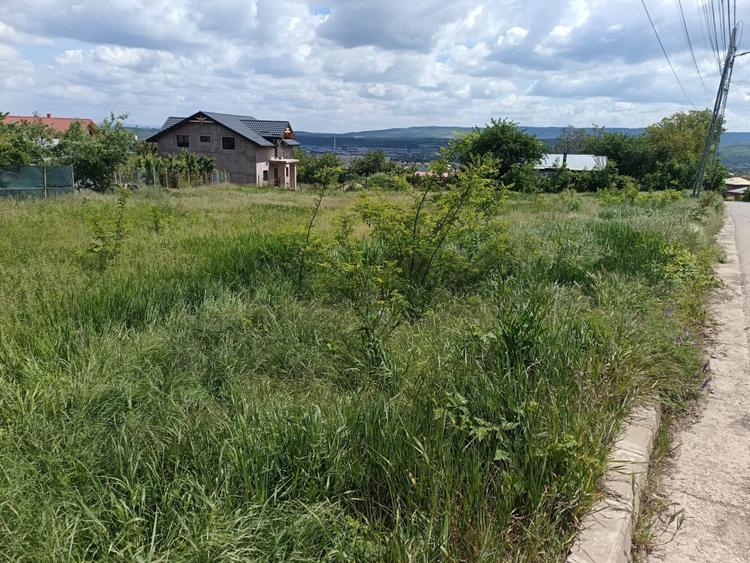 Teren Construcții intravilan de 1100 mp, în Horpaz