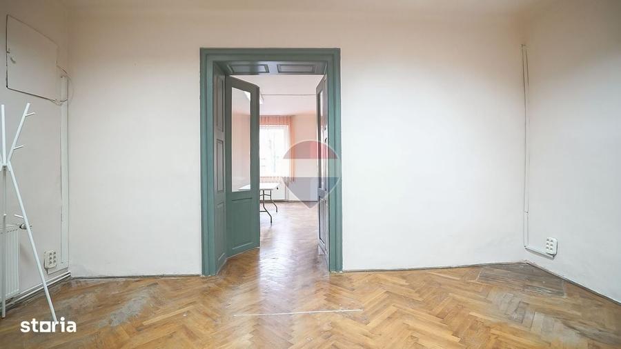 Spațiu comercial, de 65 mp, în Centrul Istoric