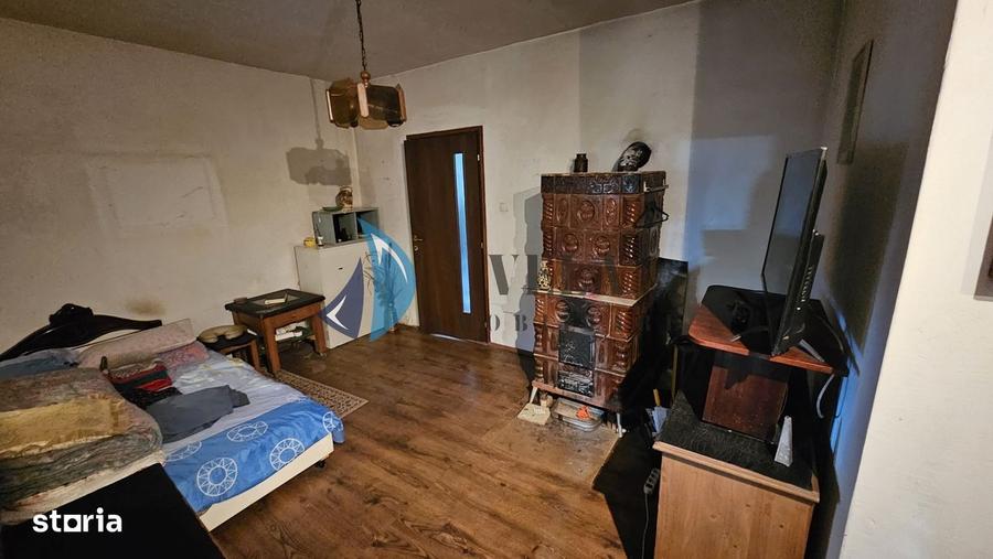 Casă cu 2 camere decomandat în Central