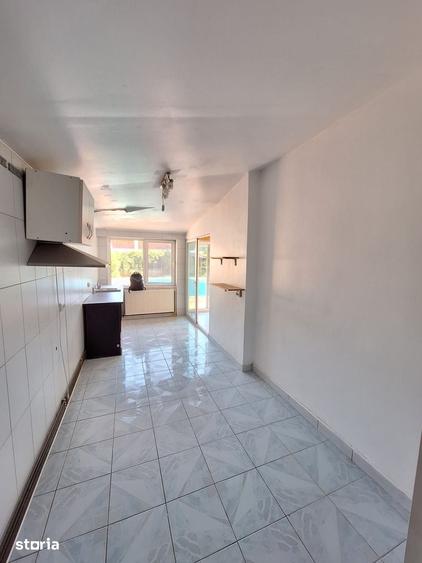 Casă cu 7 camere cu Teren 3077 Mp în Snagov