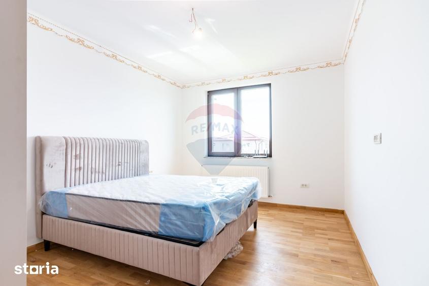 Casă cu 5 camere cu Teren 348 Mp în Central