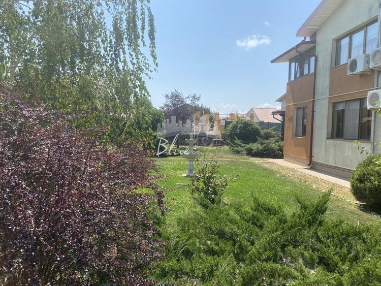 Duplex cu 8 camere cu Canalizare în Cumpăna