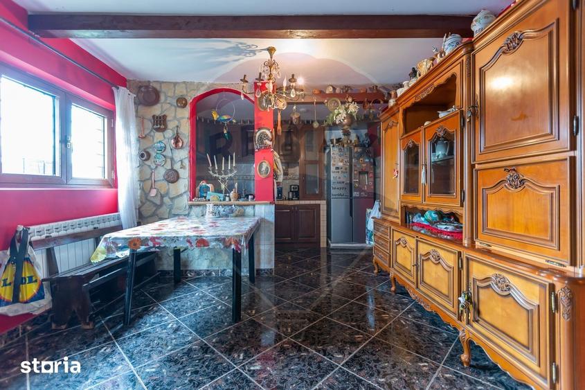 Casă cu 7 camere cu Teren 1020 Mp în Mărgineni