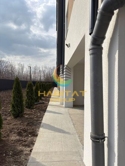 Apartament cu 3 camere decomandat în Berceni