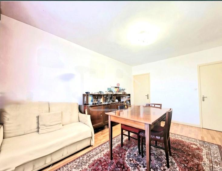 Apartament cu 3 camere circular, mobilat în Astra