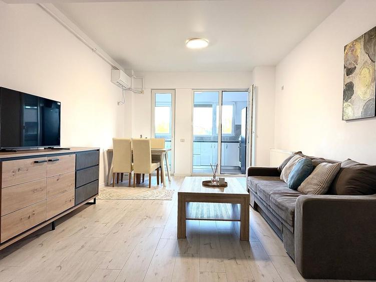 Apartament cu 2 camere semidecomandat în 13 Septembrie