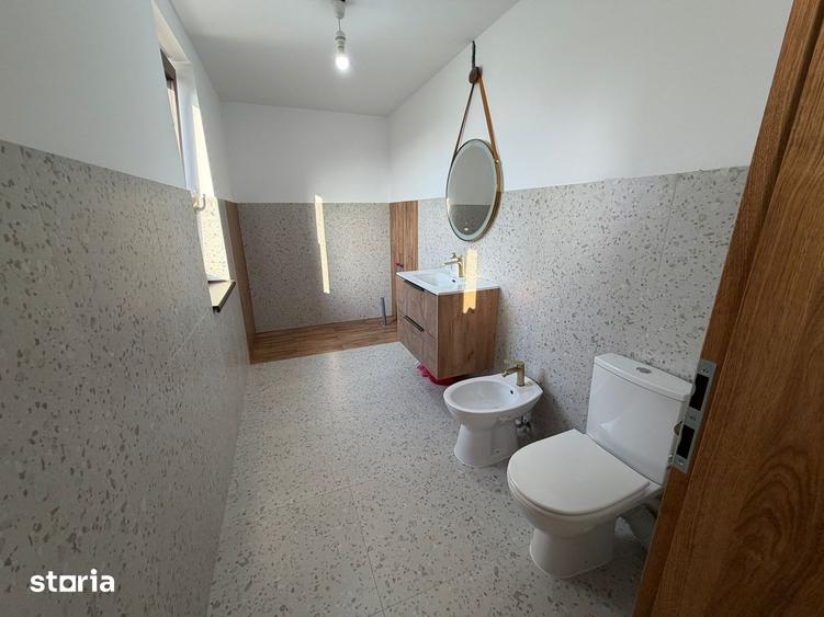 Casă cu 4 camere cu Teren 533 Mp în Central
