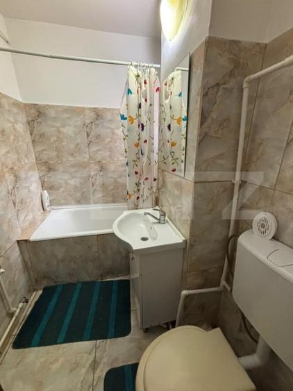Apartament cu 2 camere decomandat, mobilat în Republicii