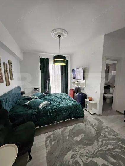 Apartament cu 3 camere decomandat, mobilat în Central