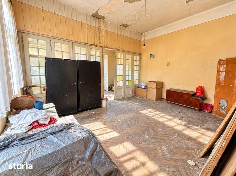 Casă cu 4 camere cu Teren 198 Mp în Central