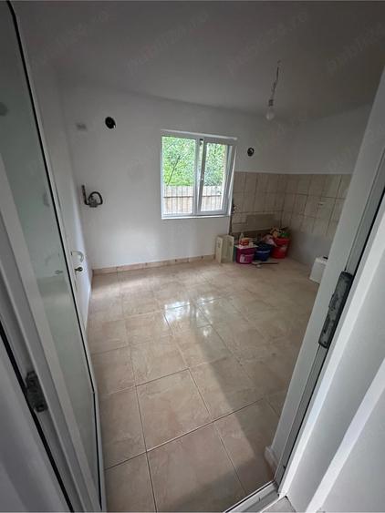 Casă cu 3 camere cu Teren 271 Mp în Valu lui Traian