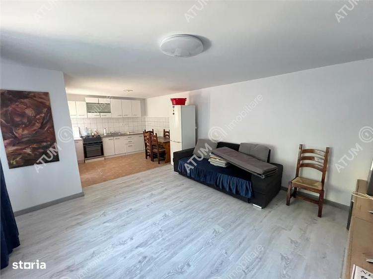 Casă cu 3 camere în Poplaca