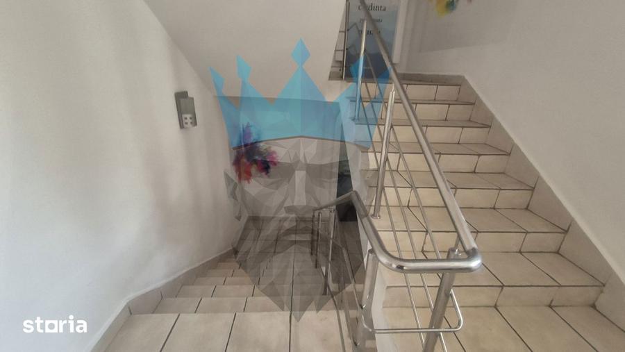 Spațiu comercial, de 21 mp, în Decebal