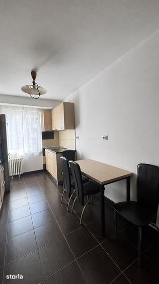 Apartament cu 2 camere în Decebal