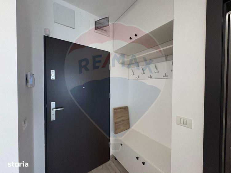 Apartament cu 2 camere, mobilat în Central