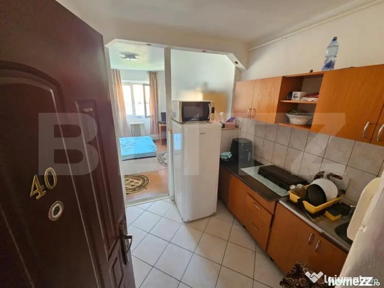 Garsonieră decomandată în Noua
