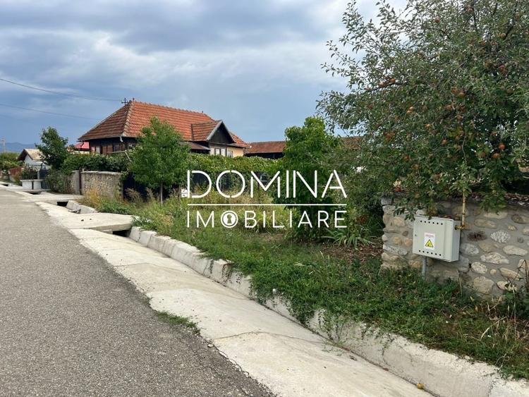 Teren Construcții intravilan de 1117 mp, în Rasovița