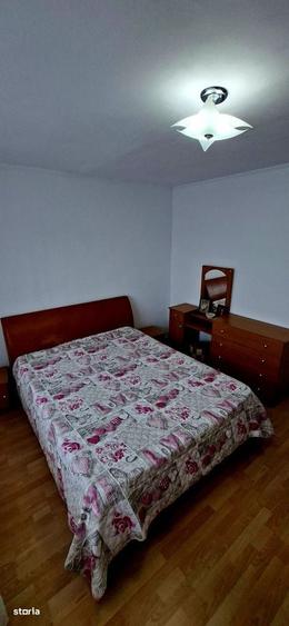 Apartament cu 3 camere decomandat în Găvana
