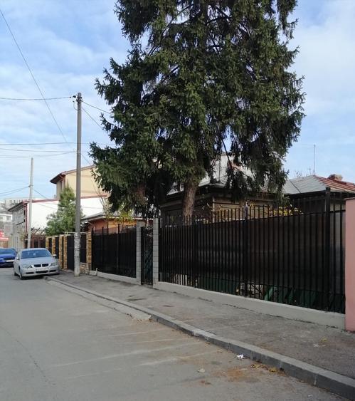 Casă cu 3 camere cu Teren 375 Mp în Prelungirea Ghencea