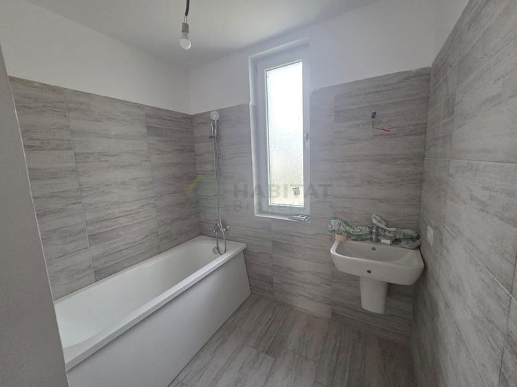 Casă individuală cu 4 camere cu Canalizare în Tunari