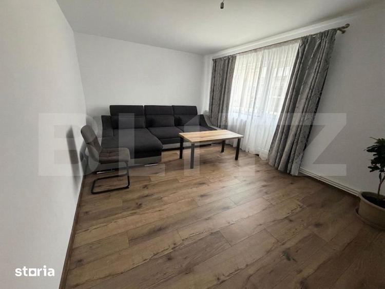 Apartament cu 4 camere decomandat în Central