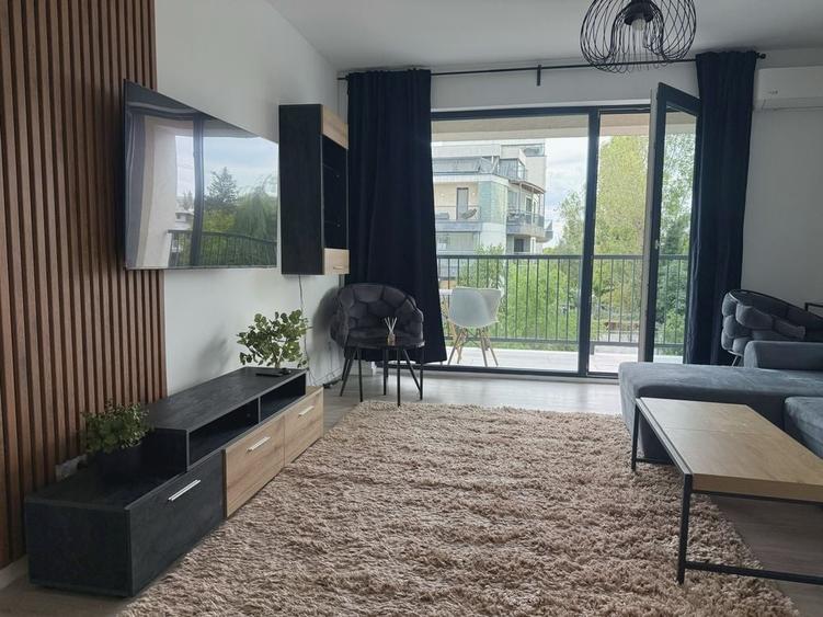 Apartament cu 2 camere decomandat în Sisești