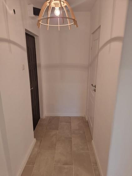 Apartament cu 2 camere semidecomandat, mobilat în Grivița