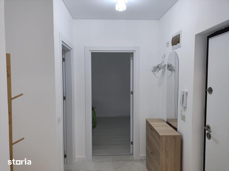 Apartament cu 2 camere decomandat în Berceni