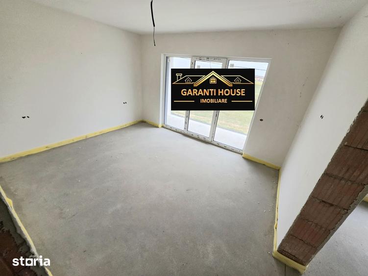 Casă cu 4 camere cu Teren 460 Mp în Recea